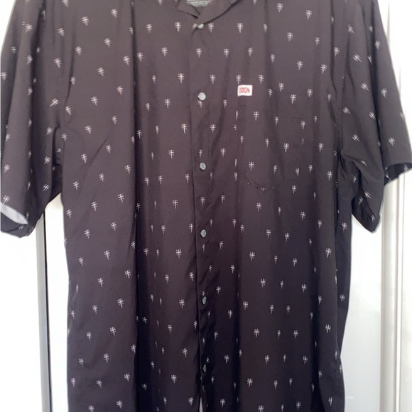 Men’s DIXXON Black Casual Button Down Shirt with Subtle Pattern - Picture 4 of 4